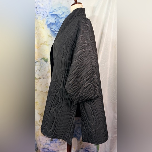 MarlaWynne Black Textured Jacket - Picture 5 of 7